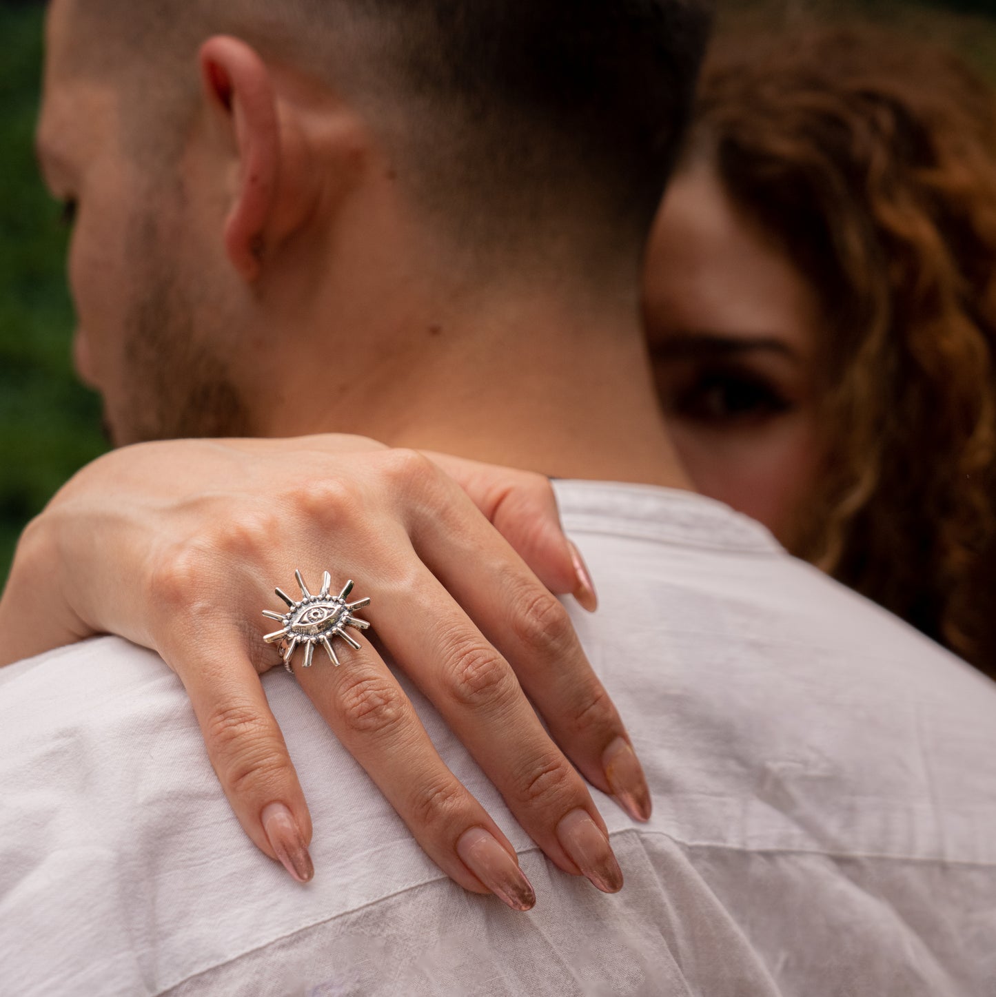 Anillo místico banda delgada