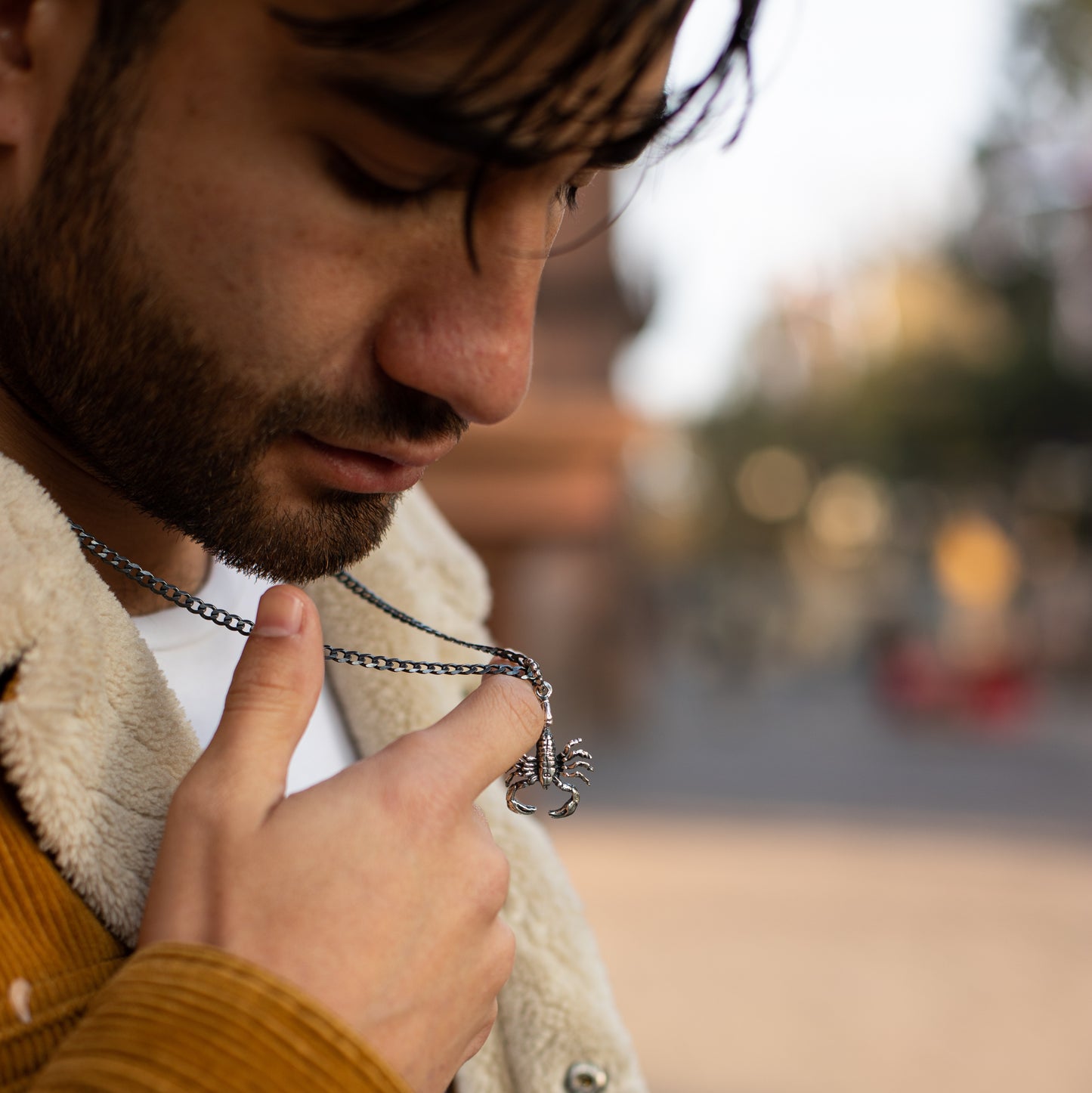 Collar alacrán